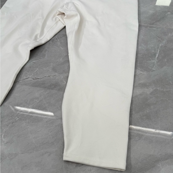 Women’s Fabletics Define PowerHold High-Waisted 7/8 Leggings 4X Plus Size - Picture 4 of 16